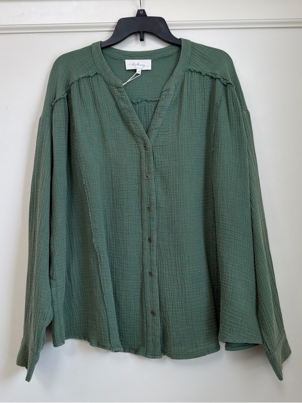 in february Sage Mineral Wash Cotton Gauze Raw Seam Button Down Top Size M NWT